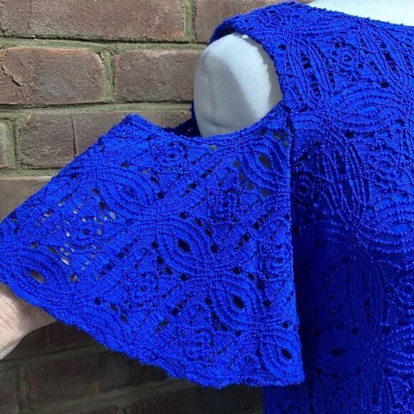 Ronni Nicole Royal Blue Cold Shoulder Lace Dress Size Small - Picture 3 of 7